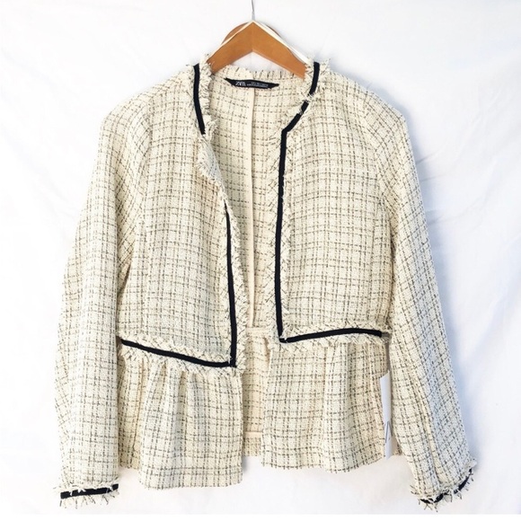 ZARA | NWT SMALL BOUCLE FRINGE TWEED OPEN PEPLUM BLAZER - Picture 5 of 9